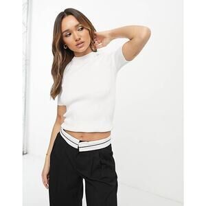 River Island NWOT Women's White knitted Button Detail T-shirt Size 10
